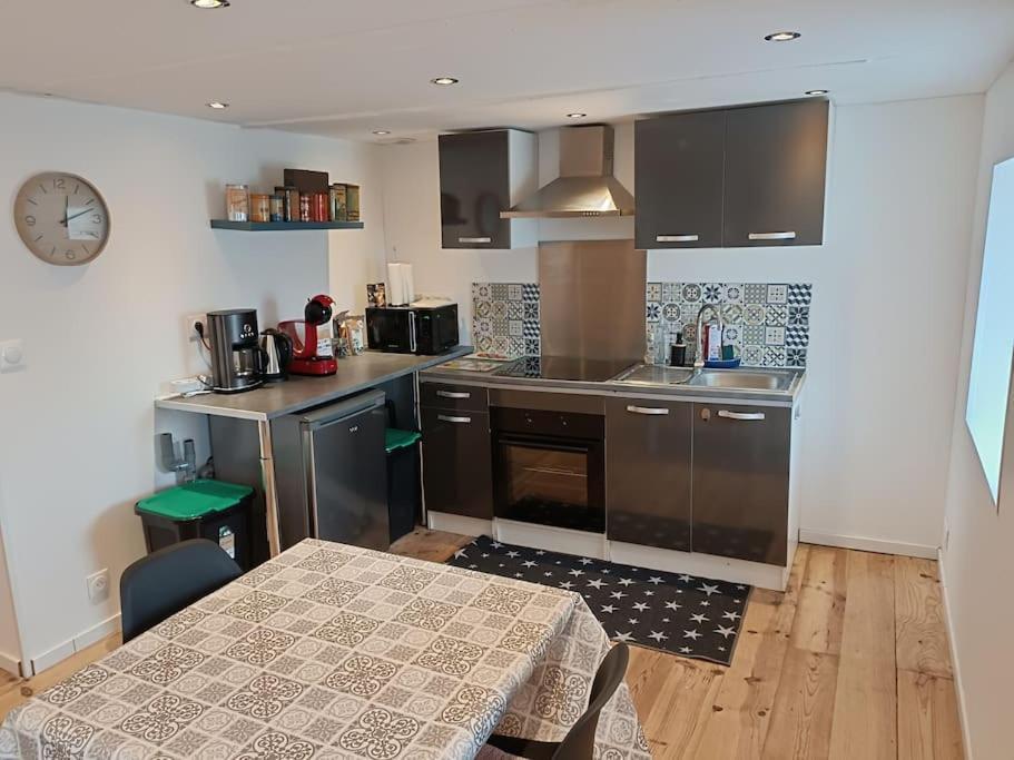 T2 Entre Quimper Et Concarneau, Proche Gare. Apartment Rosporden Bagian luar foto